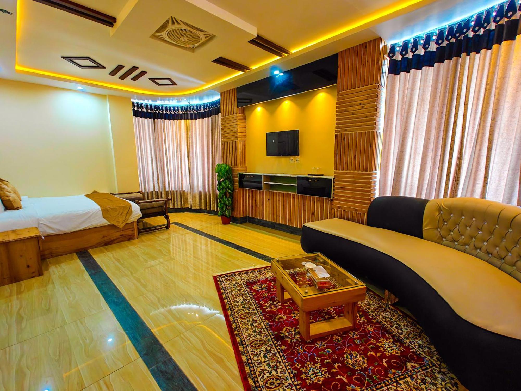 White Forest Hotel Kalam Exterior photo